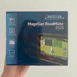 NEW Magellan RoadMate 2520 Car GPS